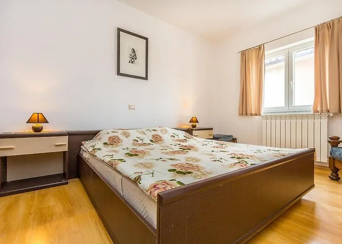 House Semesterbostad